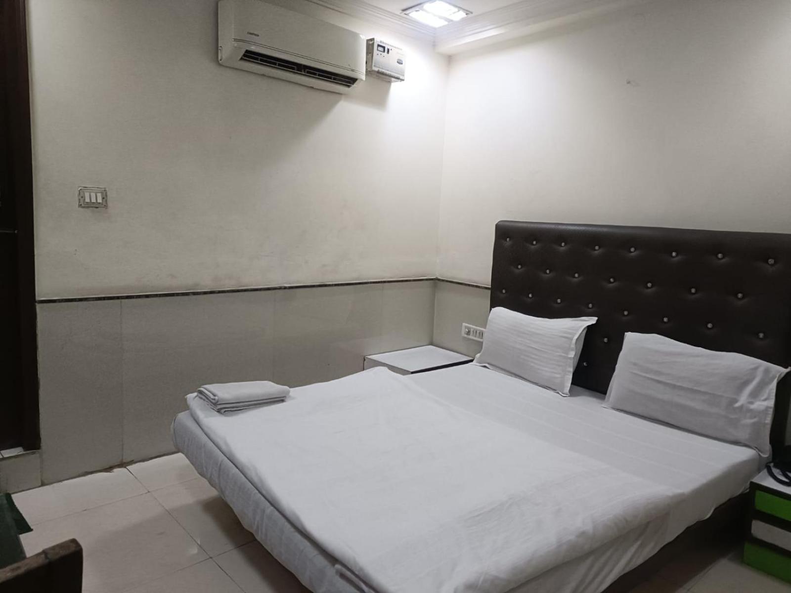 Ajay Guest house New Delhi