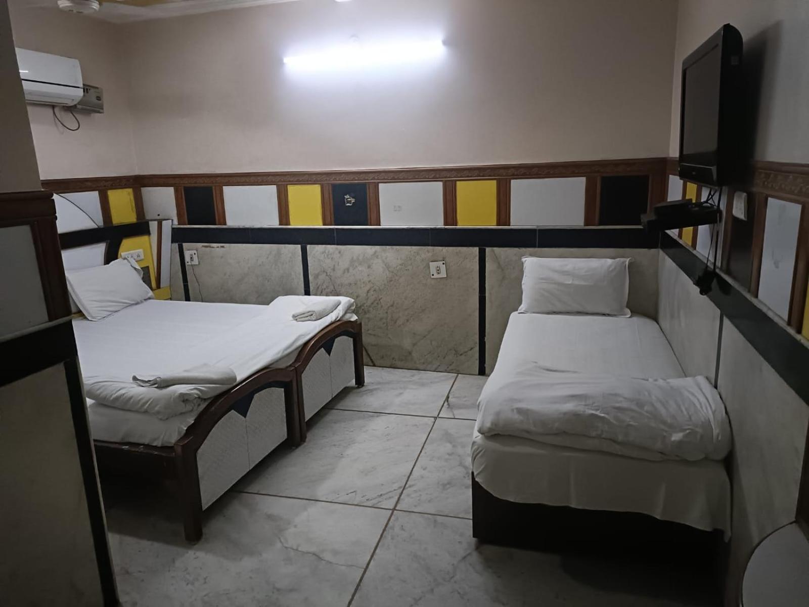 Guest house Ajay *